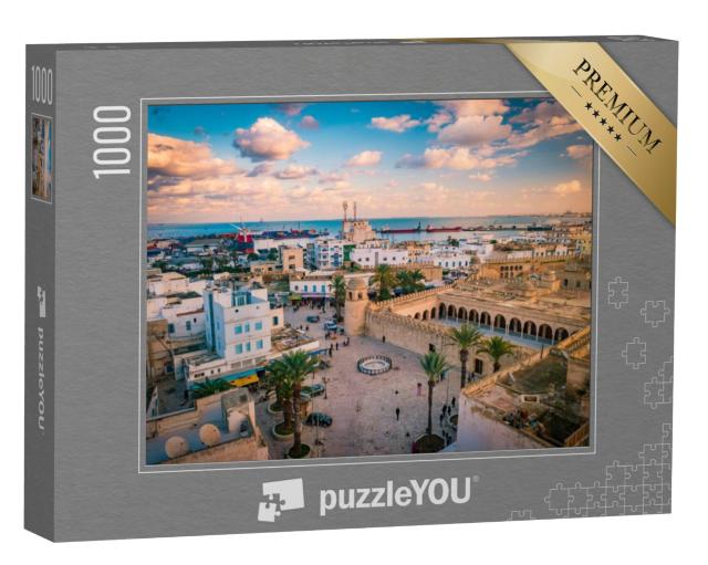 Puzzel 1000 stukjes „Zonsondergang over Sousse, stadsgezicht met moskee en haven, Tunesië“