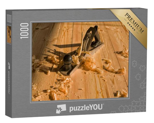 Puzzel 1000 stukjes „Houten handschaaf met houtkrullen“