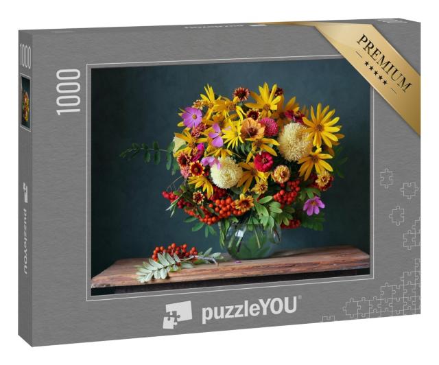 Puzzle 1000 Teile „Herbststrauß mit schönen Gartenblumen und Ebereschenzweigen“
