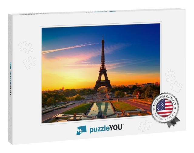 Sunrise in Paris, with the Eiffel Tower... Jigsaw Puzzle