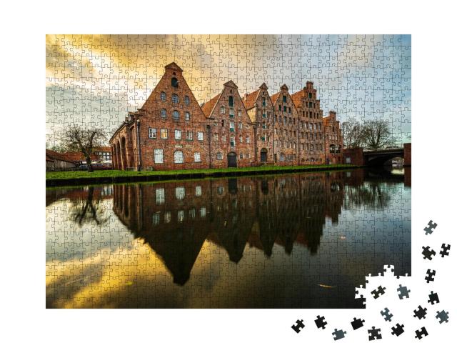 Puzzle 1000 Teile „Alte Salzlagerhäuser in Lübeck an der Trave, Deutschland“