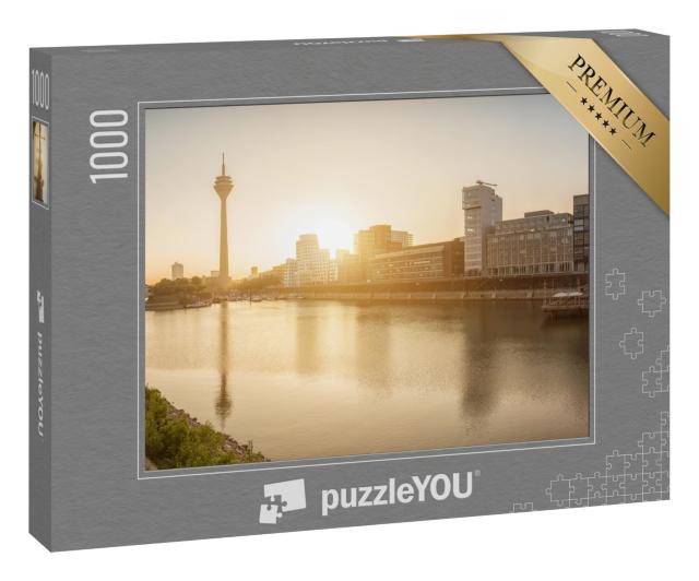 Puzzle „Sonnenaufgang über Düsseldorf, Hauptstadt von Nordrhein-Westfalen“