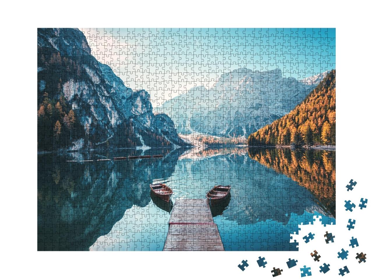 Puzzle 1000 Teile „Boote auf dem Pragser Wildsee in den Dolomiten, Südtirol, Italien“