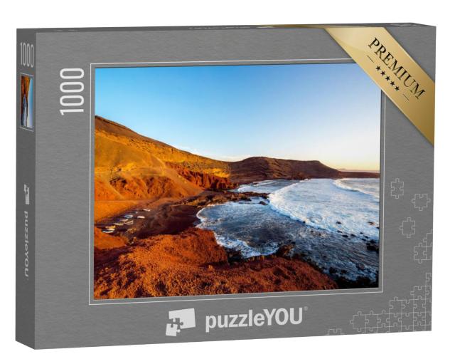 Puzzel 1000 stukjes „El Golfo baai met vissersboten bij zonsondergang, Lanzarote, Spanje“