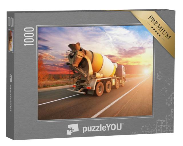 Puzzel 1000 stukjes „Betonmolen op de weg bij zonsondergang“