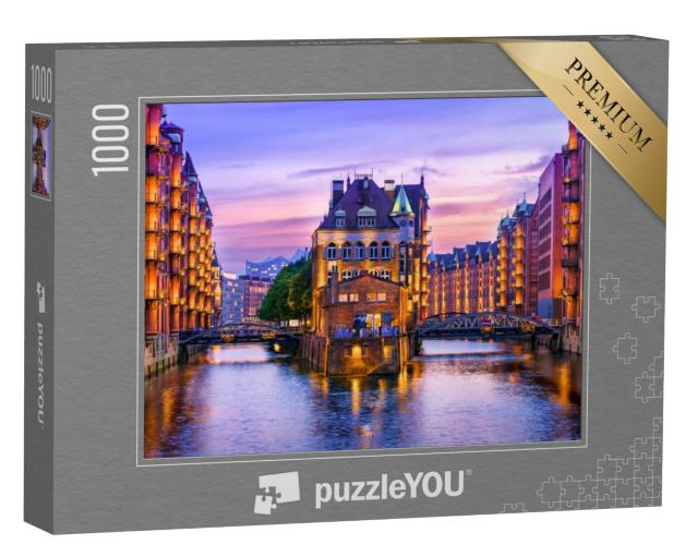 Puzzel 1000 stukjes „Pakhuis in de schemering in de haven van Hamburg, Duitsland“