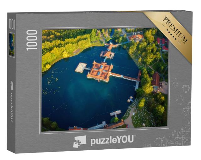 Puzzel 1000 stukjes „Luchtfoto van het beroemde Heviz meer in Hongarije“