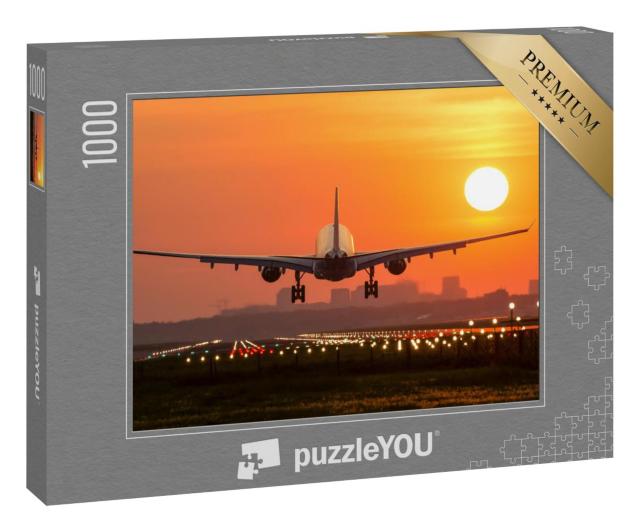 Puzzle 1000 Teile „Passagierflugzeug bei der Landung im Sonnenuntergang“