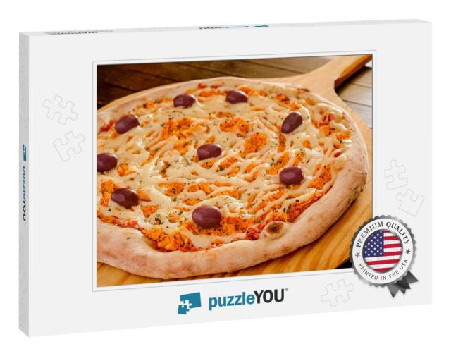 Pizza. Chicken Pizza with Catupiry Cheese & Olives on Woo... Jigsaw Puzzle