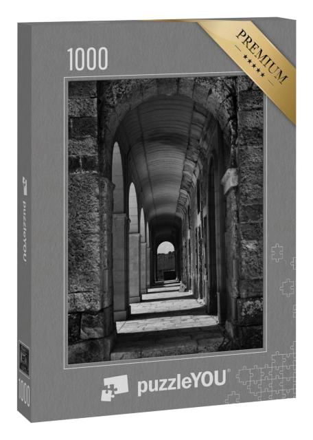 Puzzle 1000 Teile „Steinkorridor mit Säulen, Fort Manoel, Malta, schwarz-weiß“