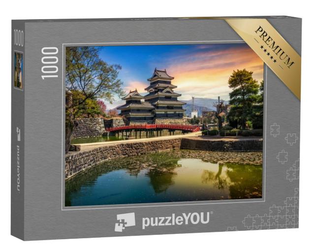 Puzzel 1000 stukjes „Oud kasteel van Matsumoto bij zonsopgang, Matsumoto, Japan“