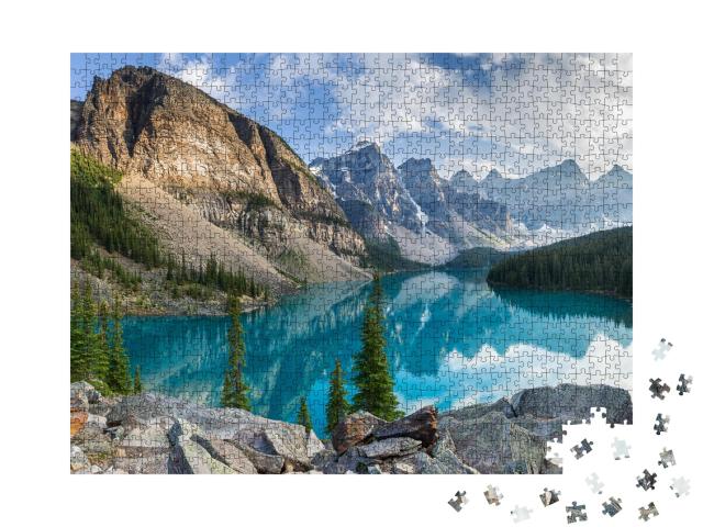 Puzzle 1000 Teile „Klarer Bergsee in der Wildnis Kanadas“
